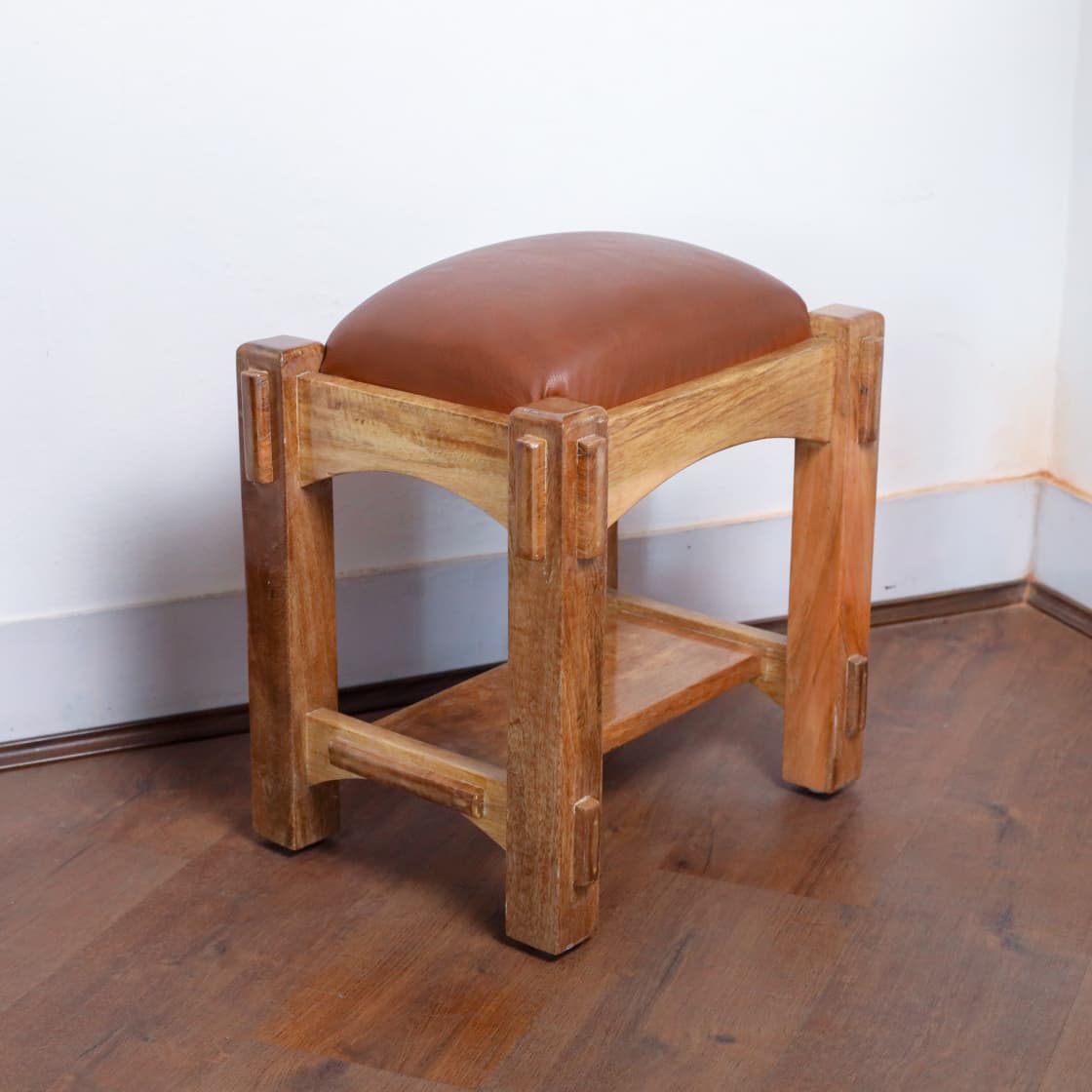 Shreya Stool